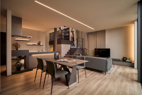 天井高2.7mLDK約23帖の広々空間