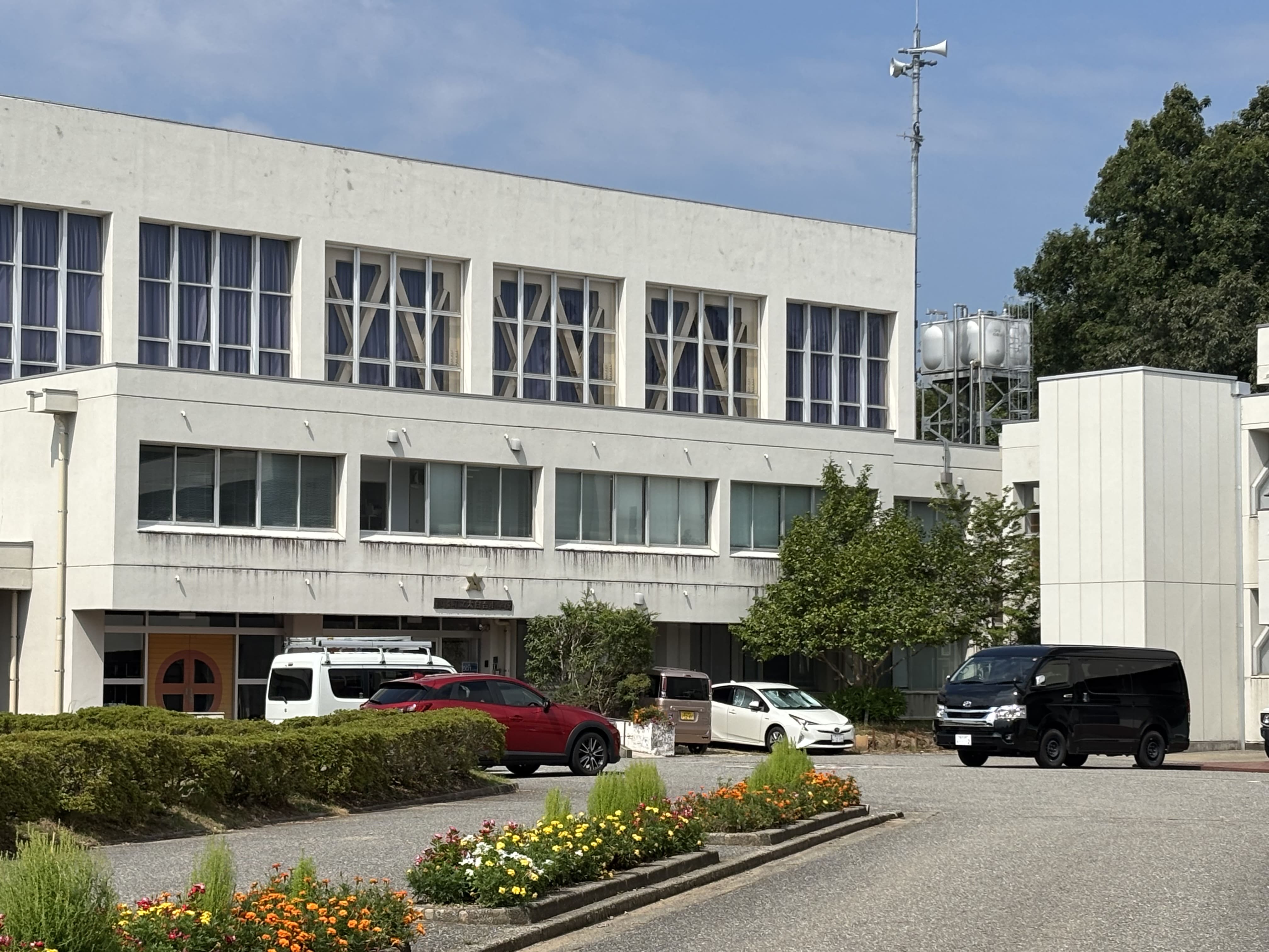 津幡町立太白台小学校