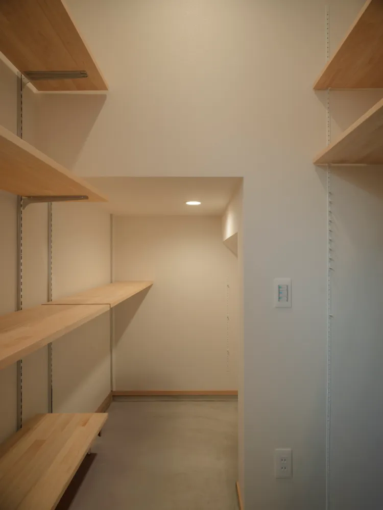 隠せる土間収納