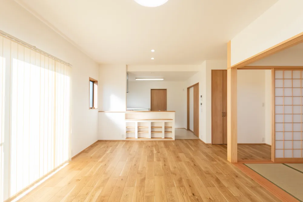 光と緑を愉しむ、和を取り入れた平屋の住まい