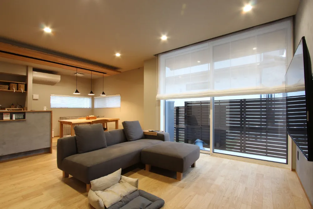 R710 ZEH住宅　自然素材＋ZEHのやさしいグレージュの家