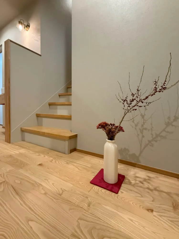 R710 ZEH住宅　自然素材＋ZEHのやさしいグレージュの家