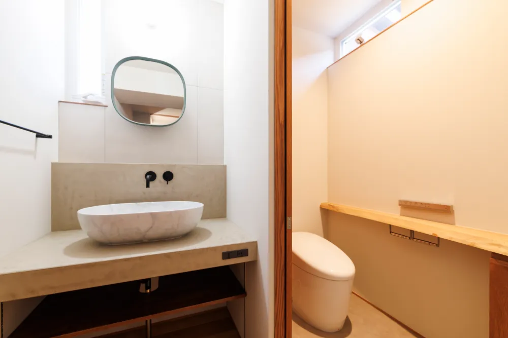 木の香りと薪ストーブに包まれる理想の平屋