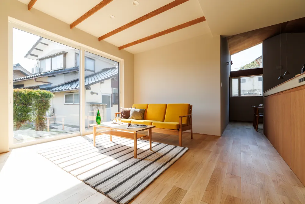 木の香りと薪ストーブに包まれる理想の平屋