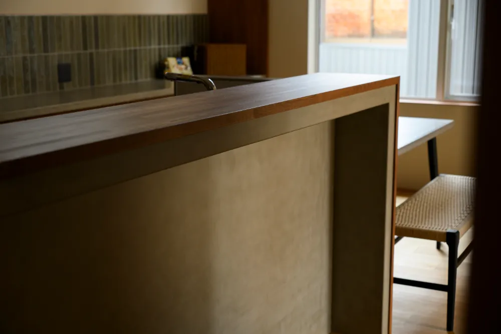 変形地に凛と佇む、将来を見据えた「平屋的な家」