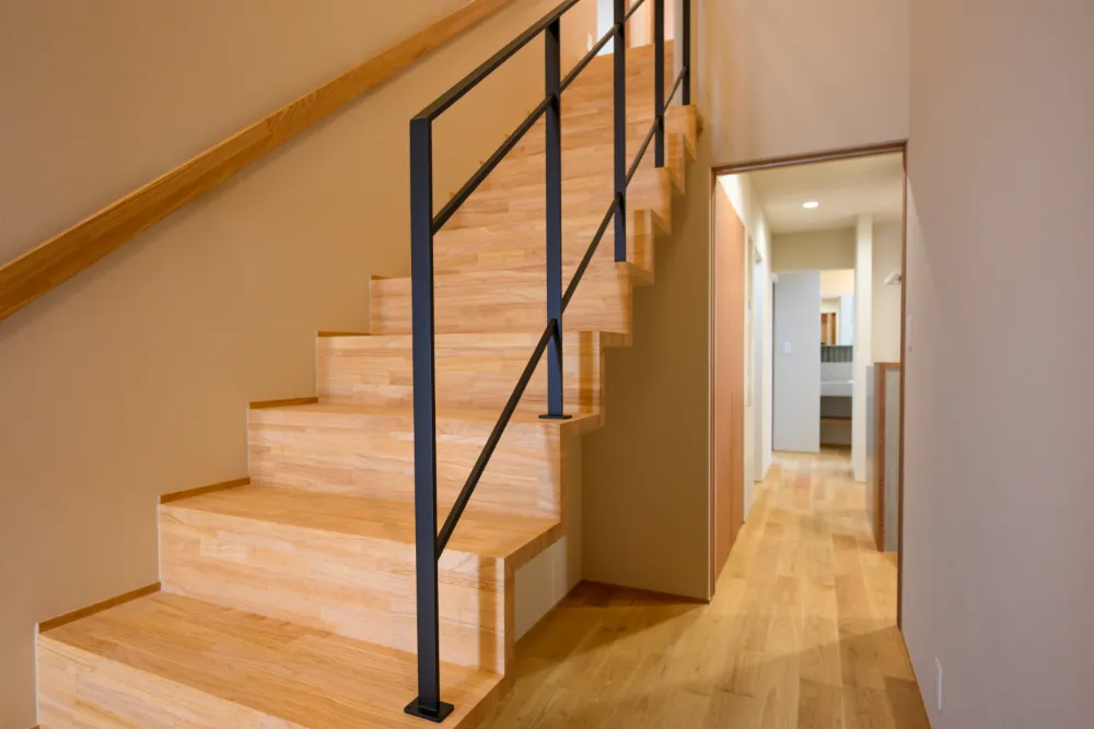 変形地に凛と佇む、将来を見据えた「平屋的な家」