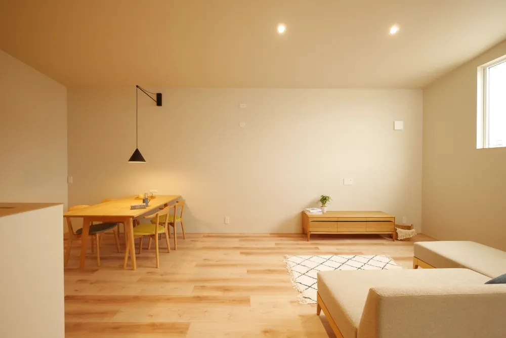 こだわりが灯る平屋感覚の家