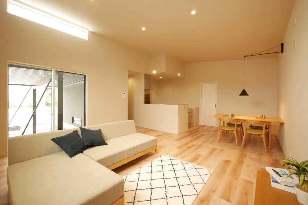 こだわりが灯る平屋感覚の家
