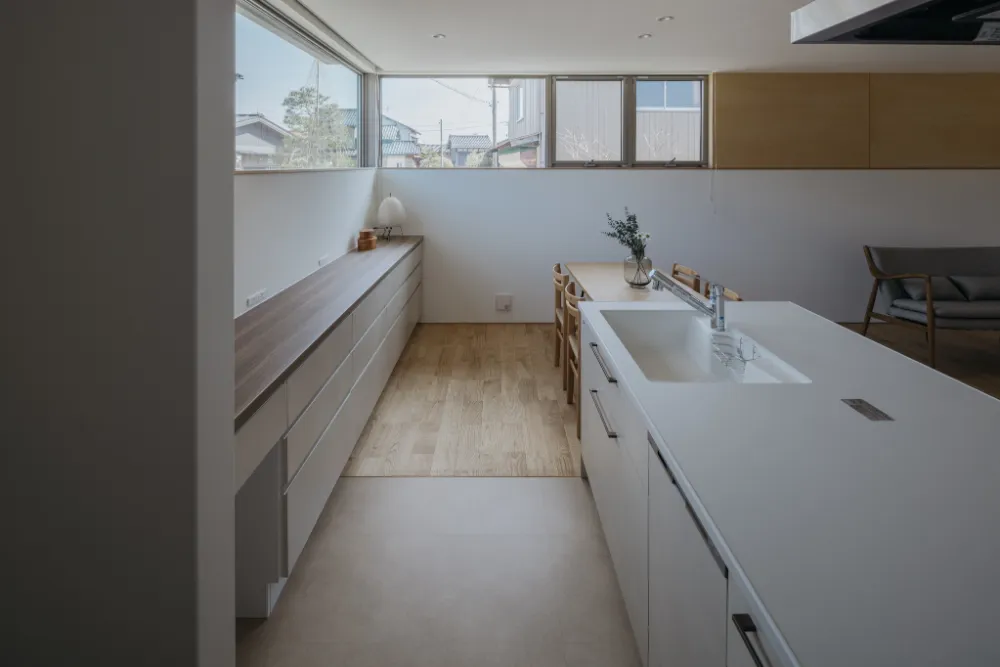 三世帯で暮らす平屋の住まい ／ イシダ住建