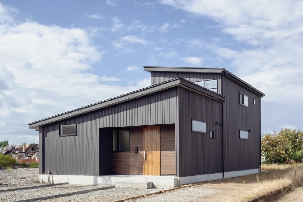 外観 一忠建築設計工務店の施工事例 風通しの良い、回遊動線の家