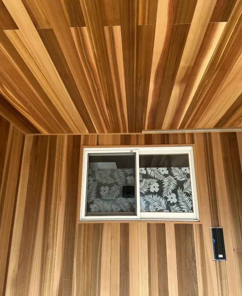 自然素材が迎える、玄関リフォーム