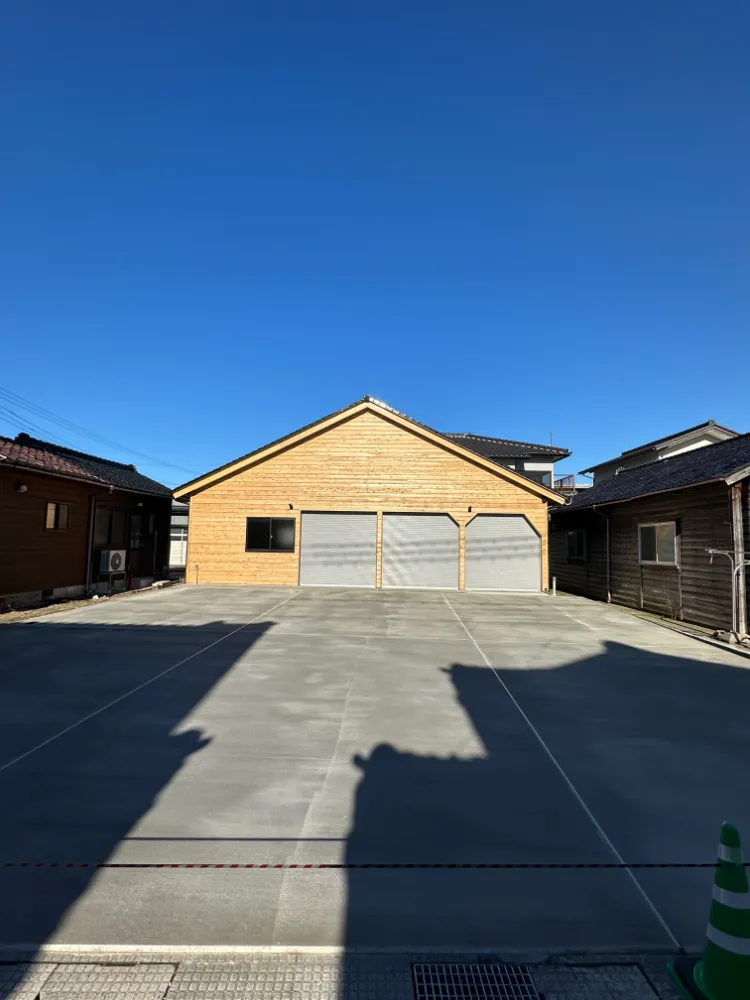 眠っていた撚糸工場を倉庫に再生