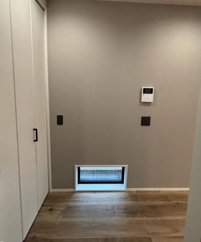 吹き抜けのある 猫と暮らす家