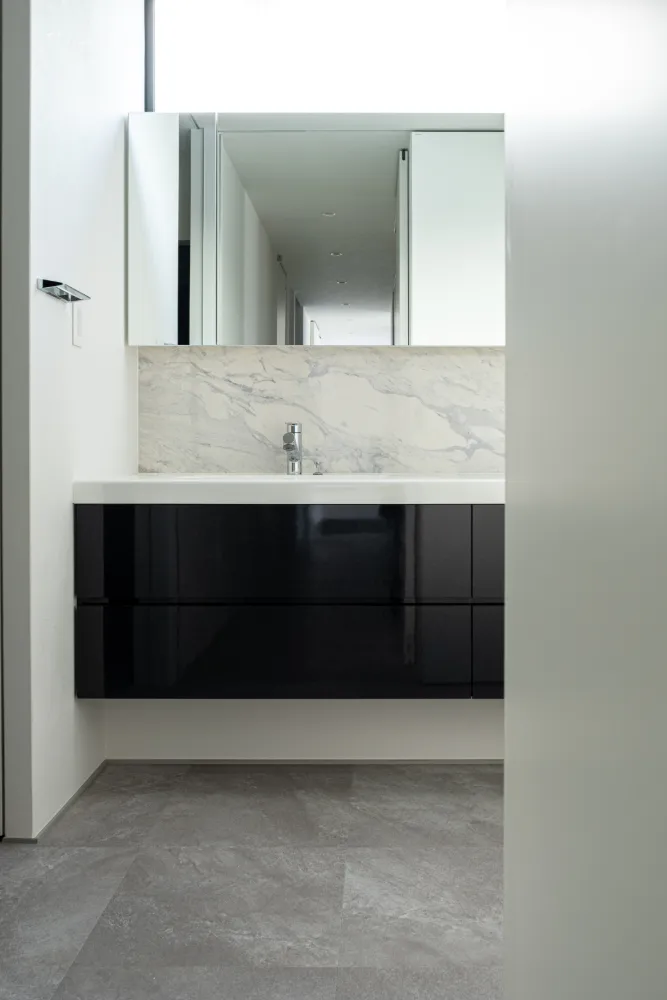 リビングと繋がるプライベートテラス