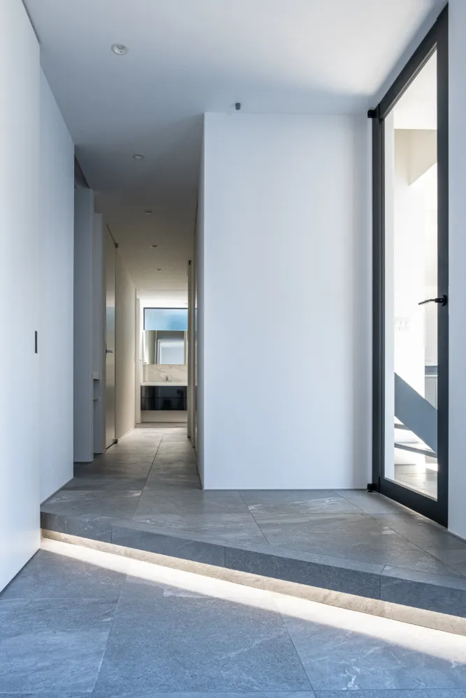 リビングと繋がるプライベートテラス