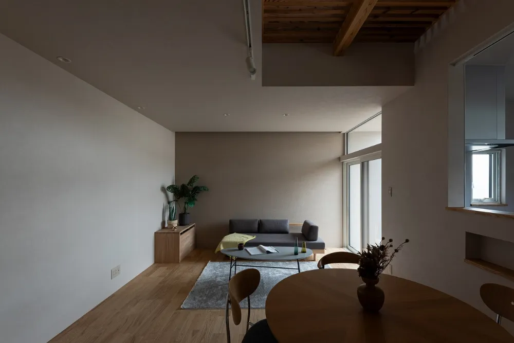 WORKS vol.9 歩ける吹き抜けが空間を繋ぐ家