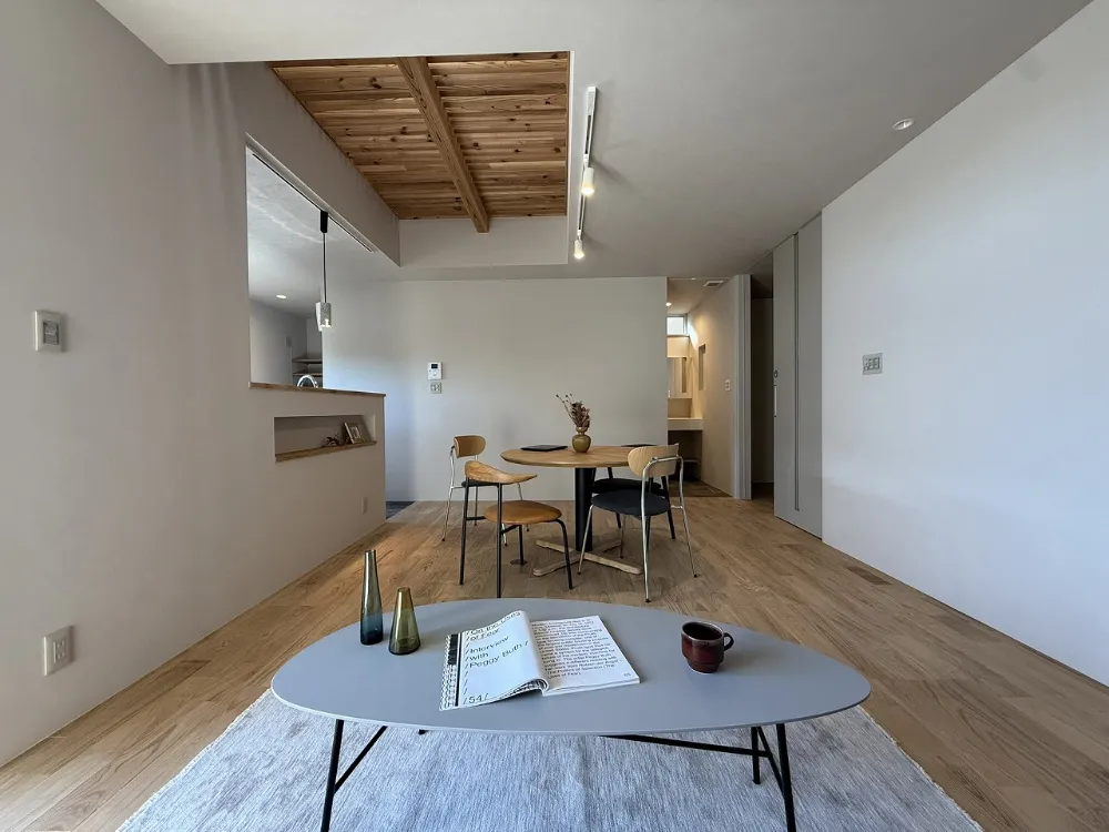 素材と色がつくる、やわらかな空間