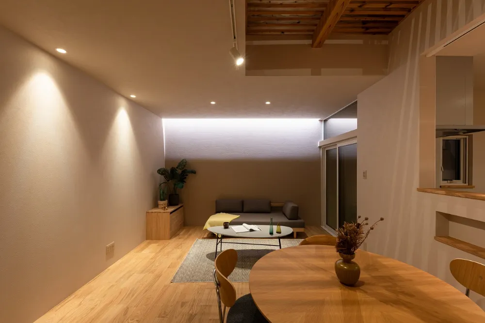 WORKS vol.9 歩ける吹き抜けが空間を繋ぐ家