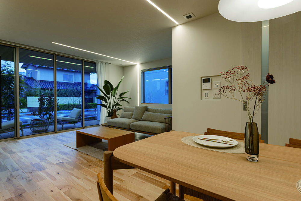 空間の魅力を高めるライン照明