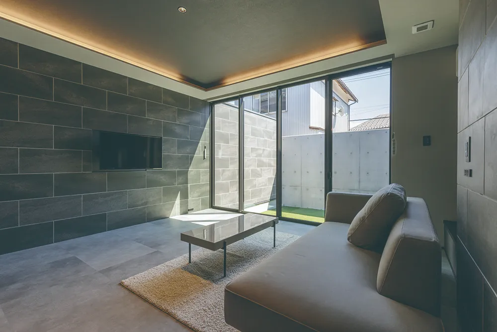 ホテルライク×グレイッシュ　細部までこだわったホテルライクな二世帯