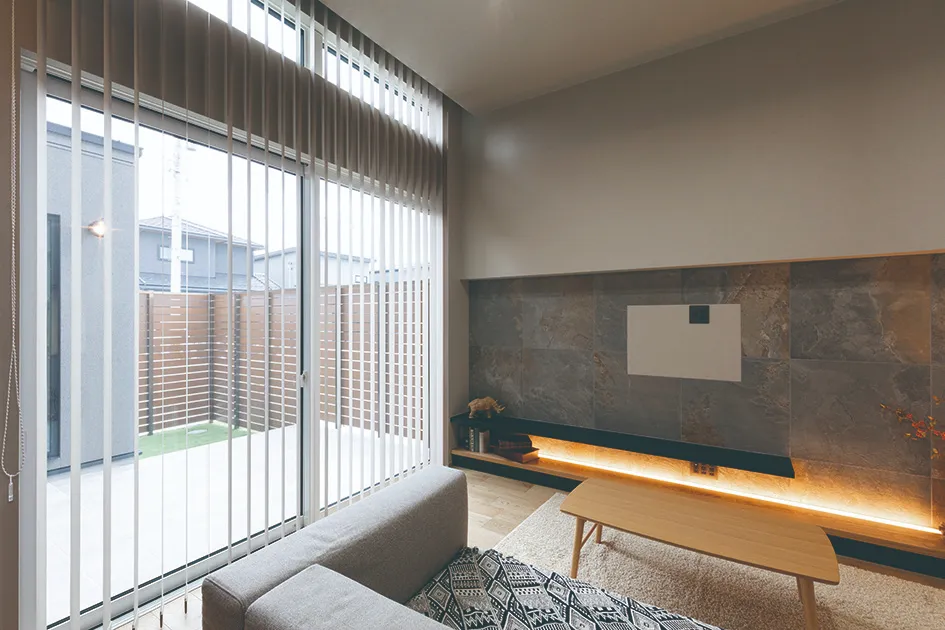 リビング＋テラス