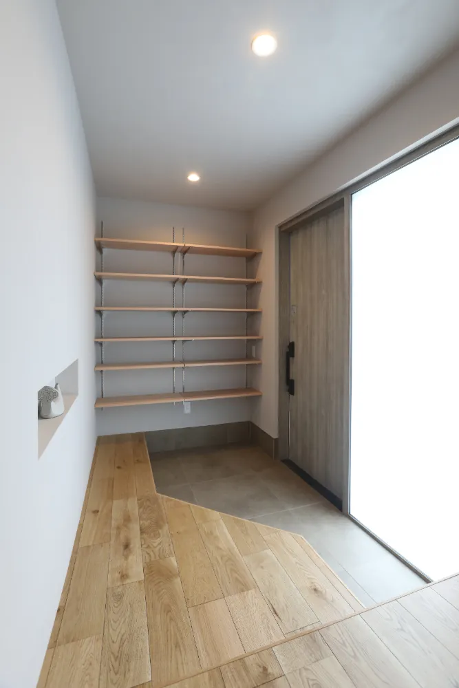 カーブがつくる、心ほどける平屋　／　zuiun
