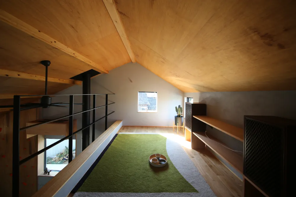 slide-8