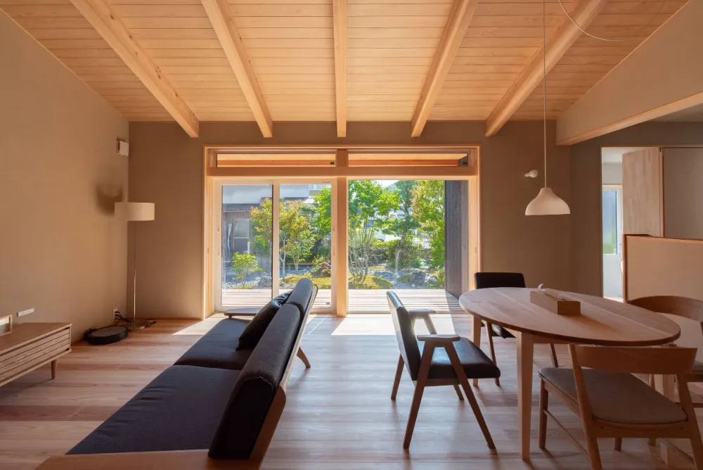 鳳珠郡穴水町「緑とともに暮らす平屋の住まい」