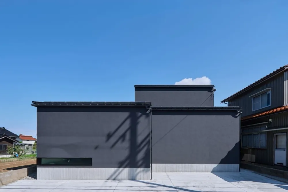 【極上のアーバンモダンスタイル －グレートーンの無機質空間－】