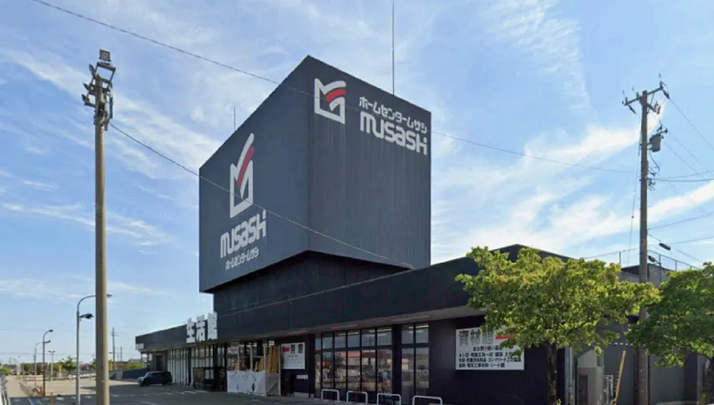 ホームセンタームサシ金沢南店