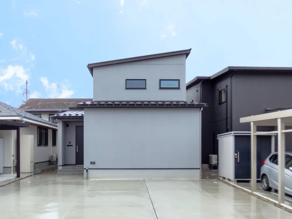 夫婦それぞれの専用書斎で、趣味も暮らしも満喫できるお家