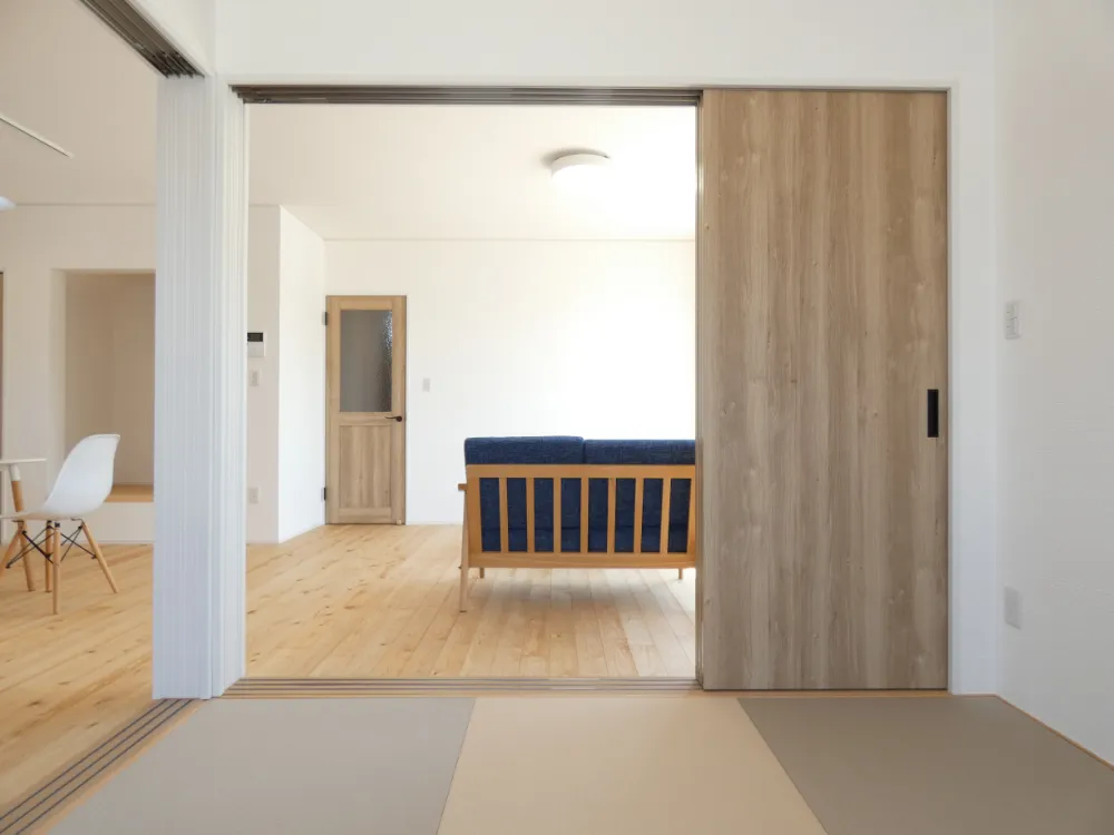 収納たっぷり、団らんも自分時間も大切にできるお家