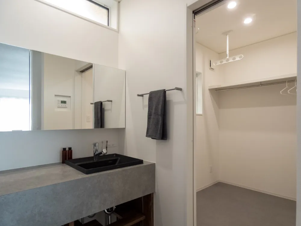 シンプルで特別。心地よいシックモダンのお家