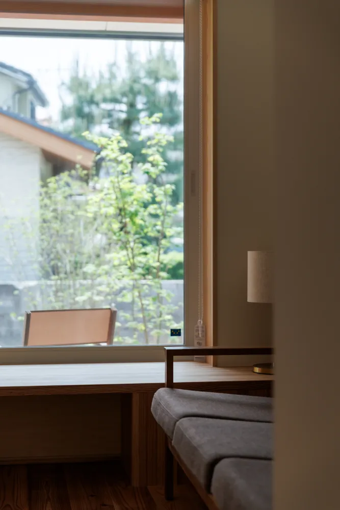 街中で豊かに暮らすお庭のある家