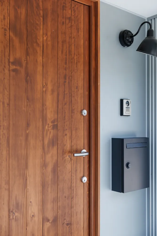 街中で豊かに暮らすお庭のある家